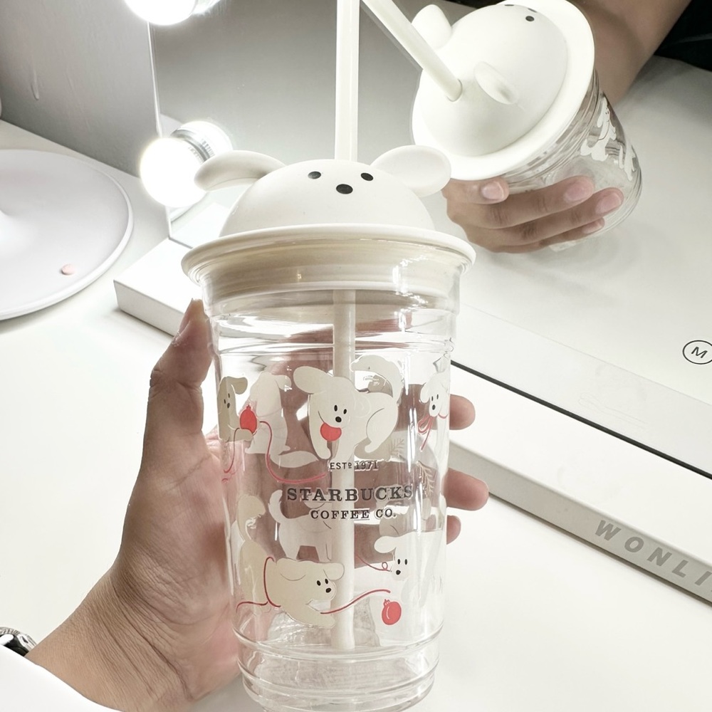 Starbucks Korea 2020 Holiday Jumping Dog Glass Tumbler